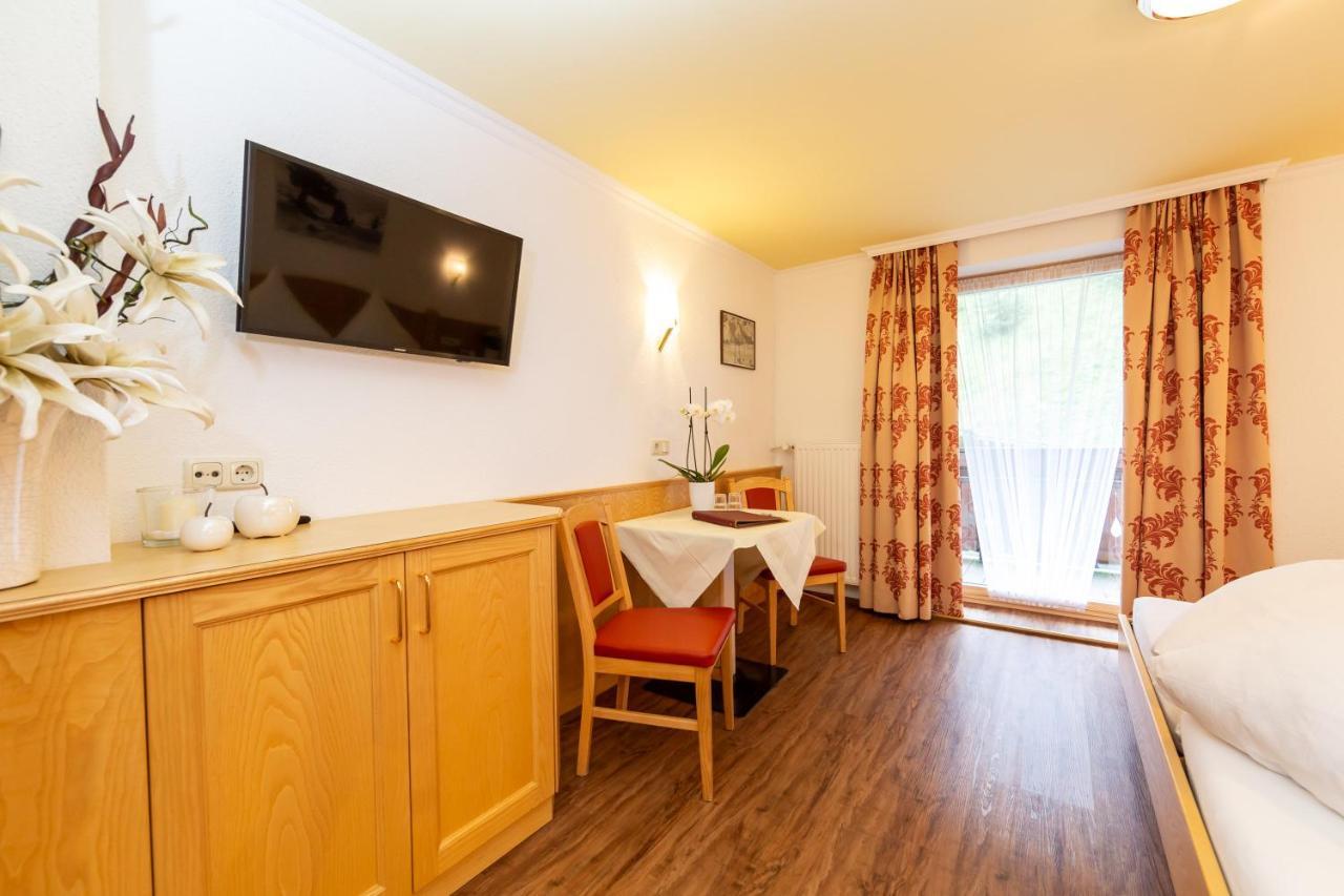 Hotel Garni Tyola Ischgl Exterior photo